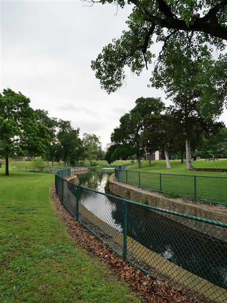 Lake Cliff Park (4/26/2024 - Credits: Alex Payne)