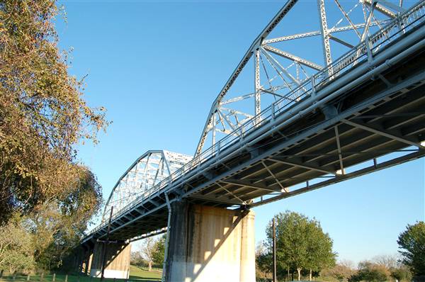 Hwy 71 Bridge over Colorado River (11/17/2006)