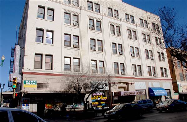 El Paso Downtown - San Antonio Avenue (2/25/2011)