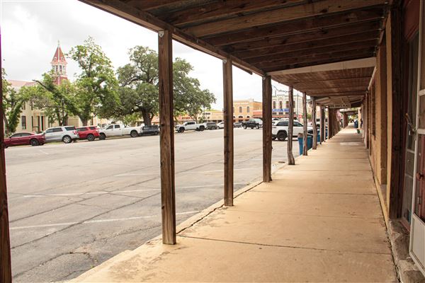 Floresville (4/22/2025 - Credits: Erik McCowan)
