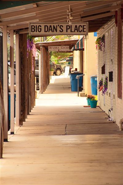 Floresville (4/22/2025 - Credits: Erik McCowan)