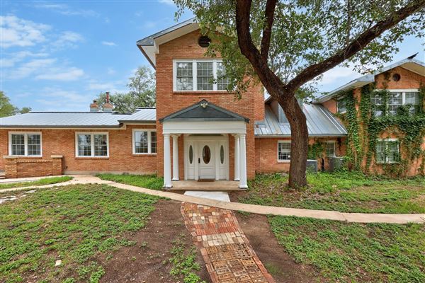 Tommey House (7/1/2025 - Credits: Twist Tours)
