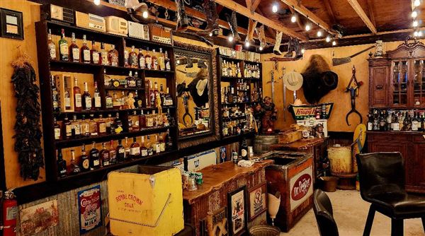 Woodys Banquet Barn (9/15/2025 - Credits: Tammi Woods)