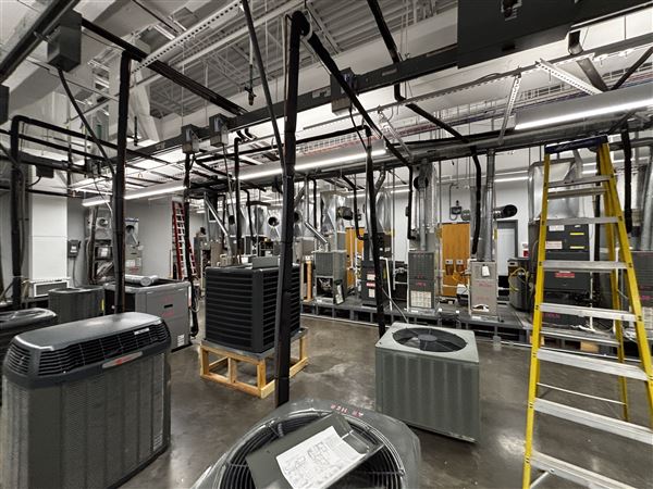 Dallas College - Cedar Valley Campus - HVAC and Automotive Building (10/6/2025 - Credits: Alex Payne)