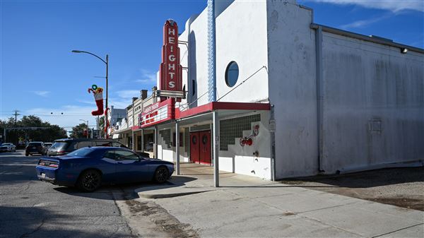 The Heights - 19th Street Retail District (12/2/2025 - Credits: Houston Film Commission)