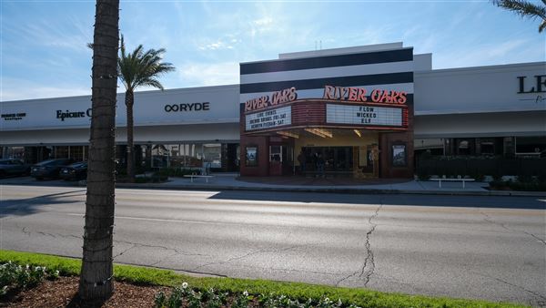 River Oaks Theatre (12/16/2024 - Credits: Houston Film Commission)