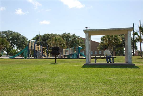 Palacios Seawall (5/30/2012)