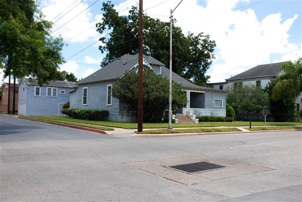 St. Charles Street Historic Neighborhood (8/18/2012)