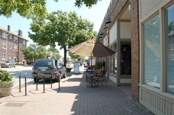 Magnolia Avenue Retail District (8/22/2012)