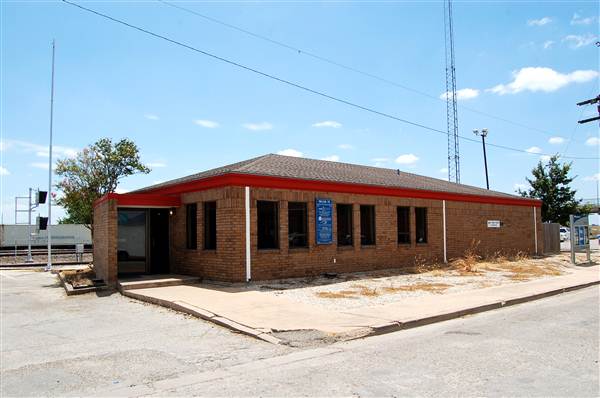 Taylor Amtrak Station (8/16/2012)