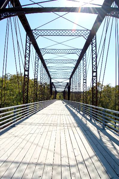 Richard Moya Park - Walk Bridge (11/13/2006)