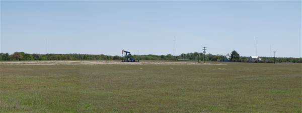Pump Jacks on FM 141 (3/25/2013)