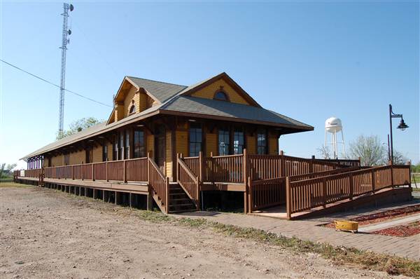Rural Texas Toursim Center and Depot (3/25/2013)