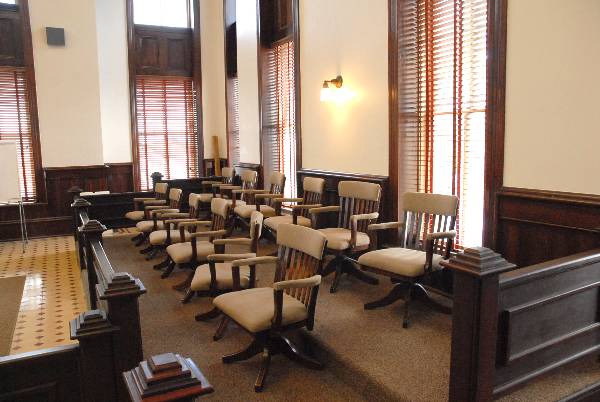 Caldwell County Courthouse (5/10/2007)