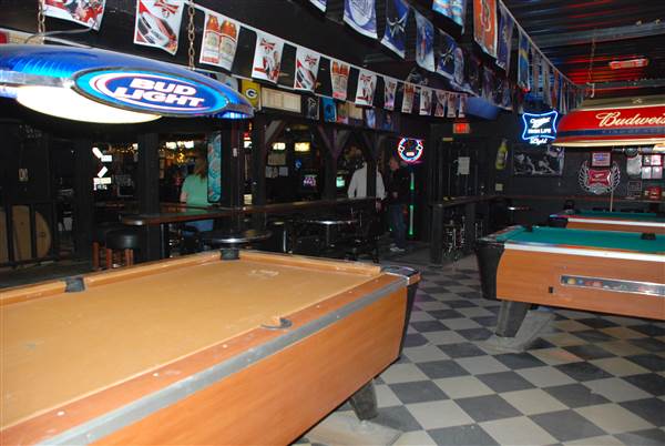 Charlie's Bar (5/8/2014)