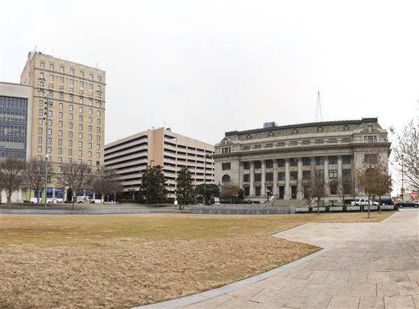 Main Street Garden (1/14/2015)