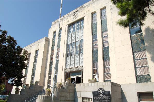 Houston County Courthouse (2/28/2007)