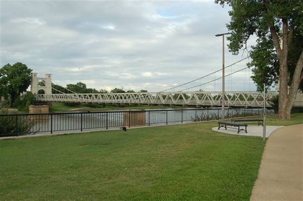 Waco Suspension Bridge and Waco Riverwalk (6/15/2015)