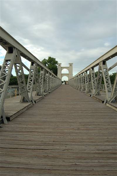 Waco Suspension Bridge and Waco Riverwalk (6/15/2015)