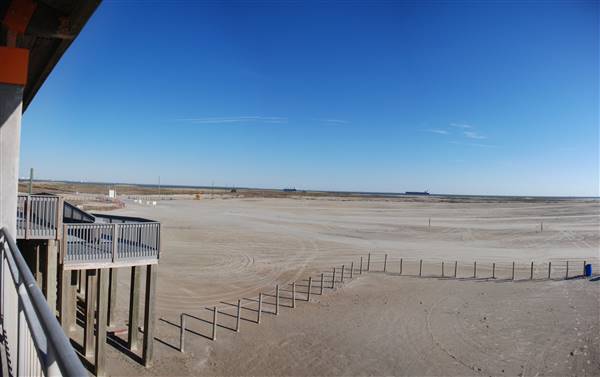 East End Beach Pavillion (2/16/2016)