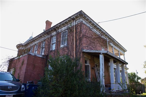 Bloor House (12/19/2017)