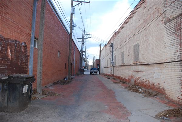 Alley at 13th & Broadway (2/16/2017)