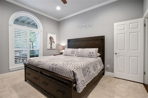 The Whispering Oaks Estate (6/25/2019 - Credits: Austin 360 Photography)