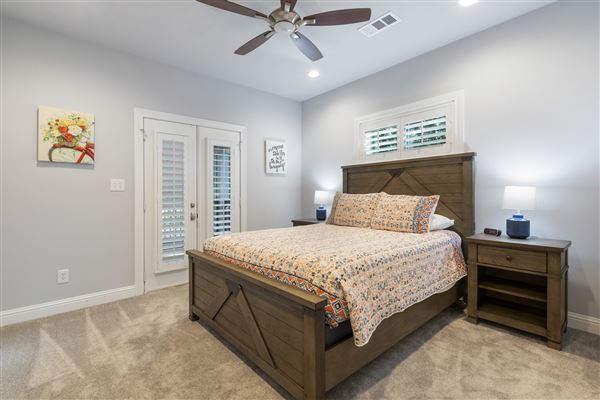 The Whispering Oaks Estate (6/25/2019 - Credits: Austin 360 Photography)