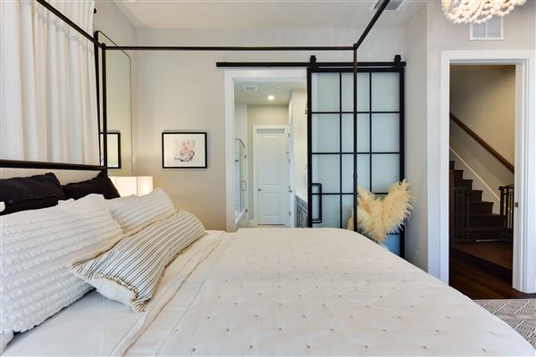 Vineyard Townhome (1/7/2020 - Credits: Robert Kies Photography)