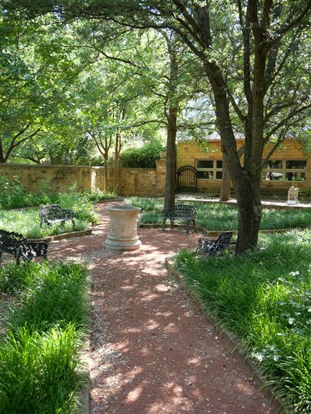 Clark Gardens Botanical Park (7/16/2019)