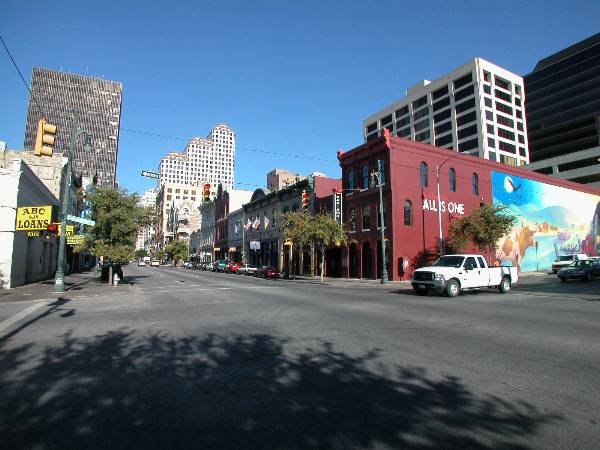 6th Street Retail District (1/23/2003)