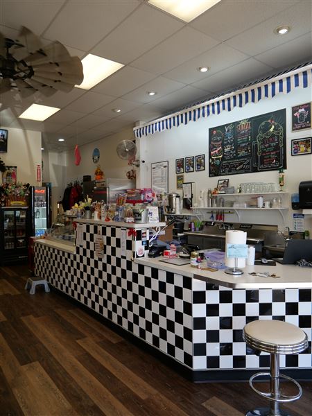 Kilgore Mercantile & Music (11/12/2021)