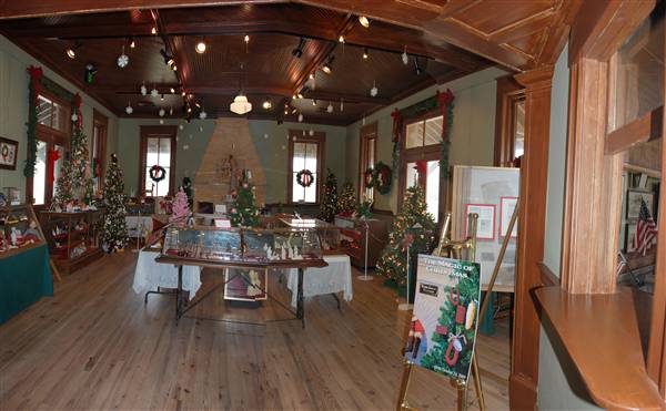 Elgin Train Depot (10/30/2009)