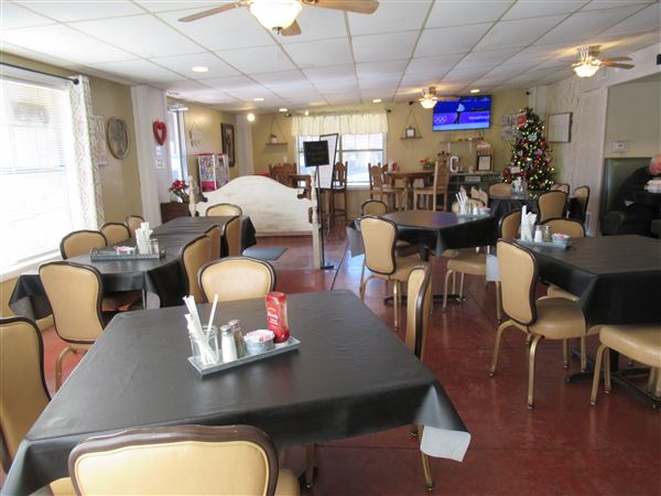 Los Carlos Restaurant & Cantina (2/1/2022 - Credits: Jane Jeschke)