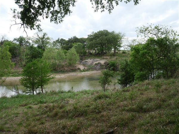 White River Ranch & Studios (4/24/2022 - Credits: Lindsey Ashley)