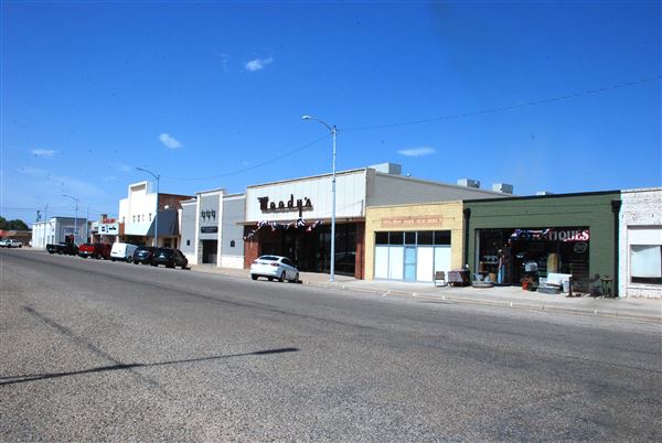 Dumas (6/13/2022)