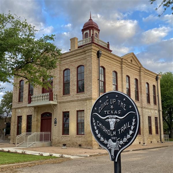Old Hidalgo County Courthouse (5/3/2023 - Credits: carlo barrios)
