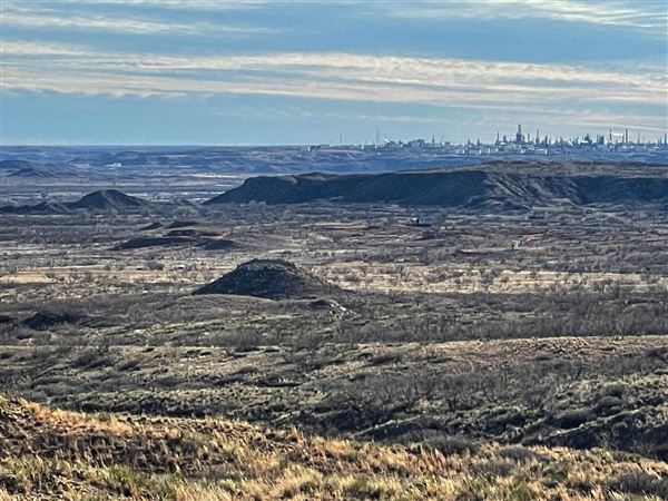 Borger Outskirts (4/30/2022 - Credits: Deidra Thomas; Charles Gillingham)