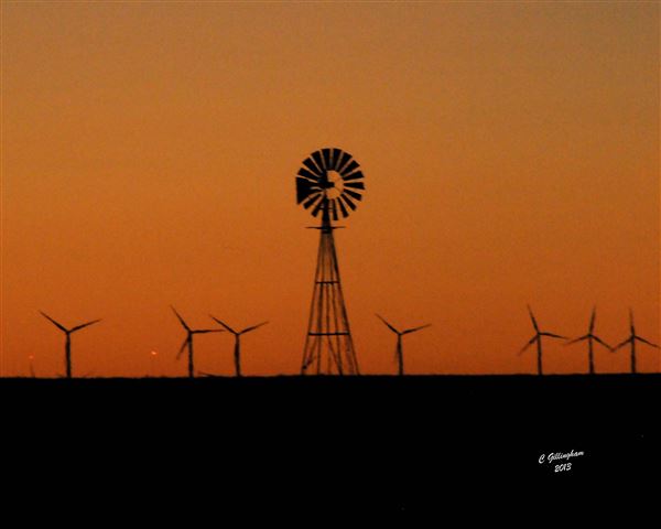 Borger Wind Farms (4/30/2018 - Credits: Charles Gillingham)