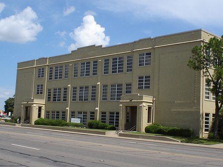 UT Arlington - School of Social Work (5/1/2023 - Credits: Owner)