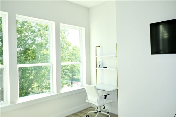 Modern Comtemporary East Downtown Houston Townhome (11/3/2023 - Credits: Duplex Dynasty LLC)