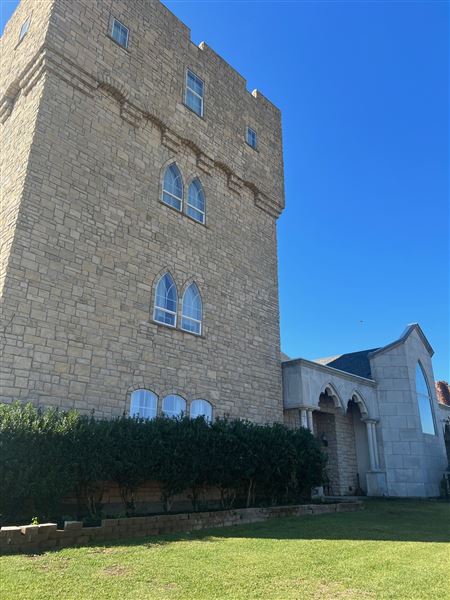 The Castle at Rockwall (1/19/2024 - Credits: Yvonne Lane)