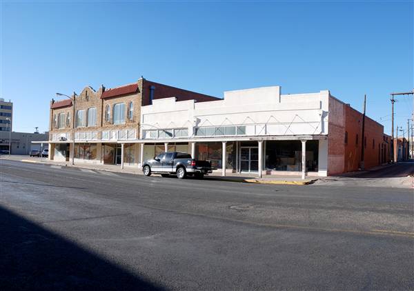 Chadbourne Street Retail District (12/2/2010)