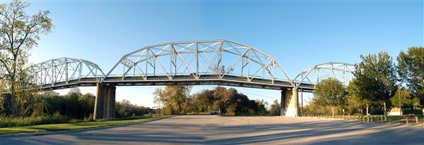 Hwy 71 Bridge over Colorado River (11/17/2006)