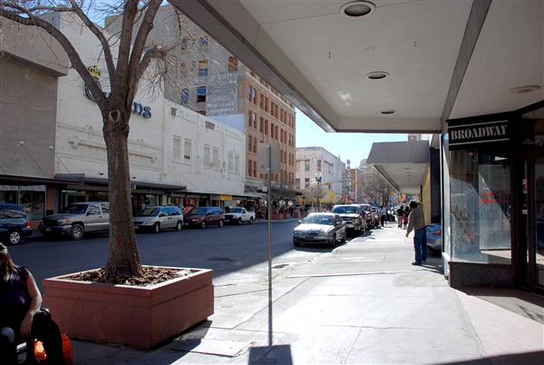 El Paso Downtown - San Antonio Avenue (2/25/2011)