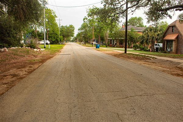 Floresville (4/22/2025 - Credits: Erik McCowan)