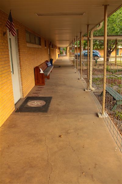 Floresville (4/22/2025 - Credits: Erik McCowan)