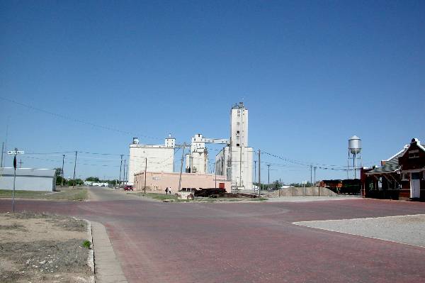 Plainview Train Depot (5/5/2004)