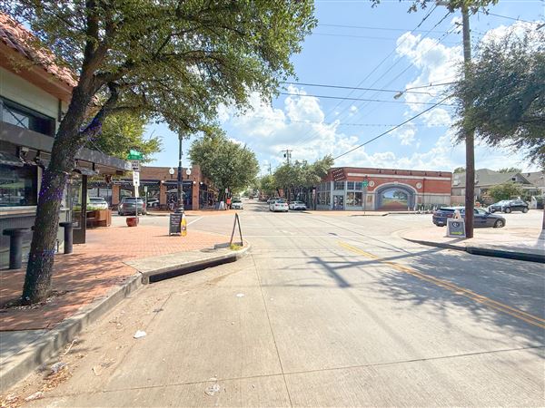 Bishop Arts Retail District (10/6/2025 - Credits: Austin Flores)