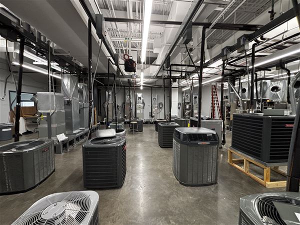 Dallas College - Cedar Valley Campus - HVAC and Automotive Building (10/6/2025 - Credits: Alex Payne)